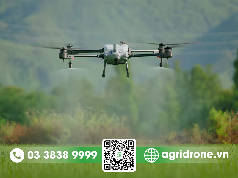 máy bay xịt thuốc trừ sâu DJI Agras T40